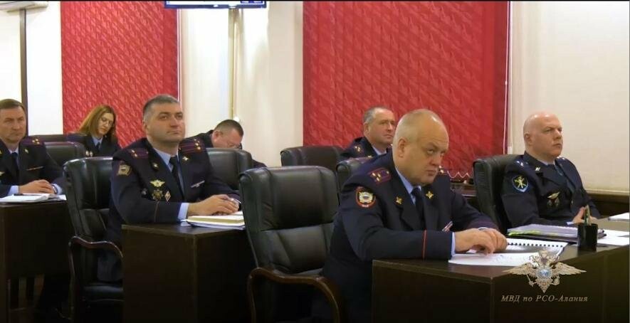 Форма полиции штаб. Начальник штаба полиции. Начальник овд черемушки. Начальник штаба полиции. Начальник штаба полиции.