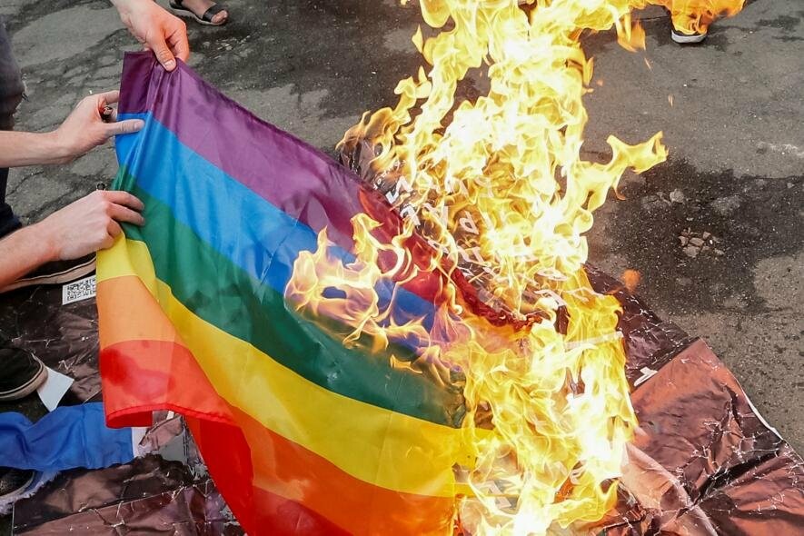 Гражданина Германии выдворили с Камчатки за пропаганду ЛГБТ