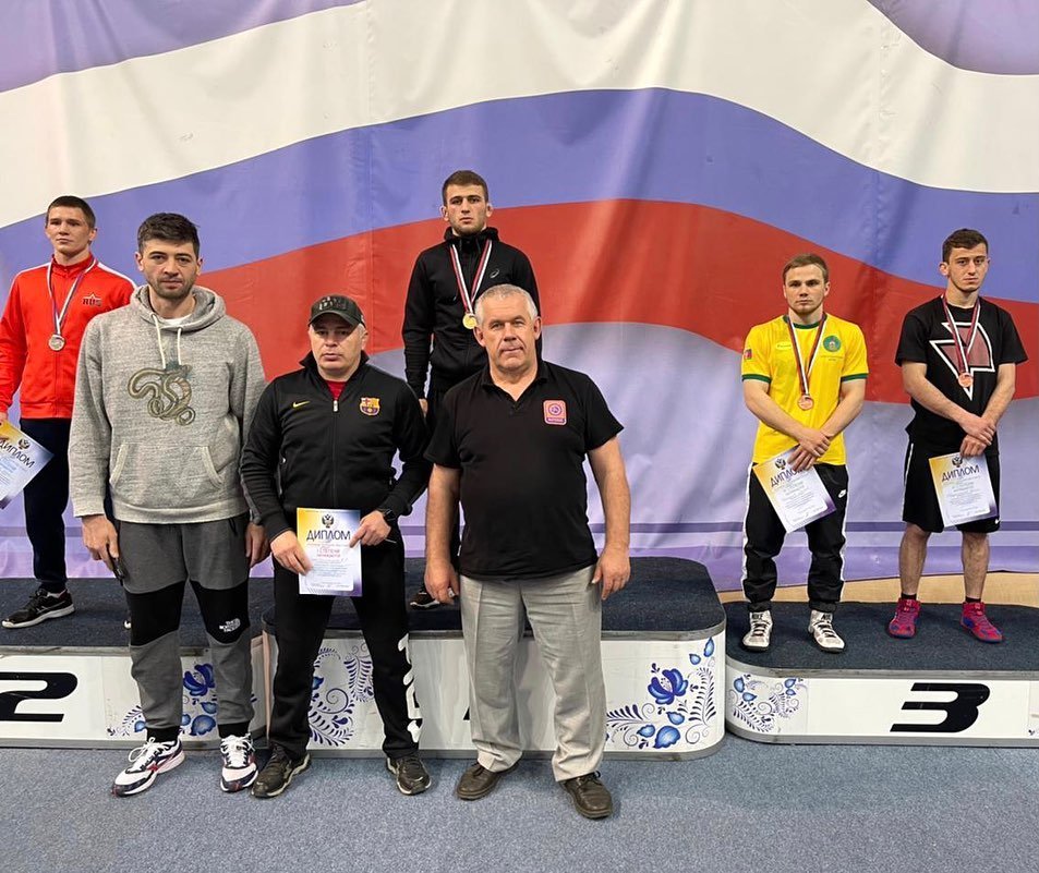 Борец Георгий Тибилов выиграл чемпионат России среди студентов