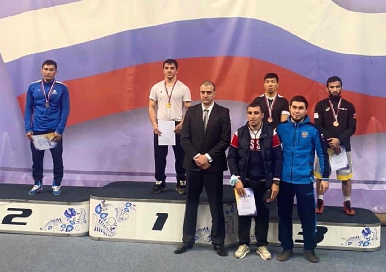 Артур Бадтиев стал чемпионом России по вольной борьбе среди студентов
