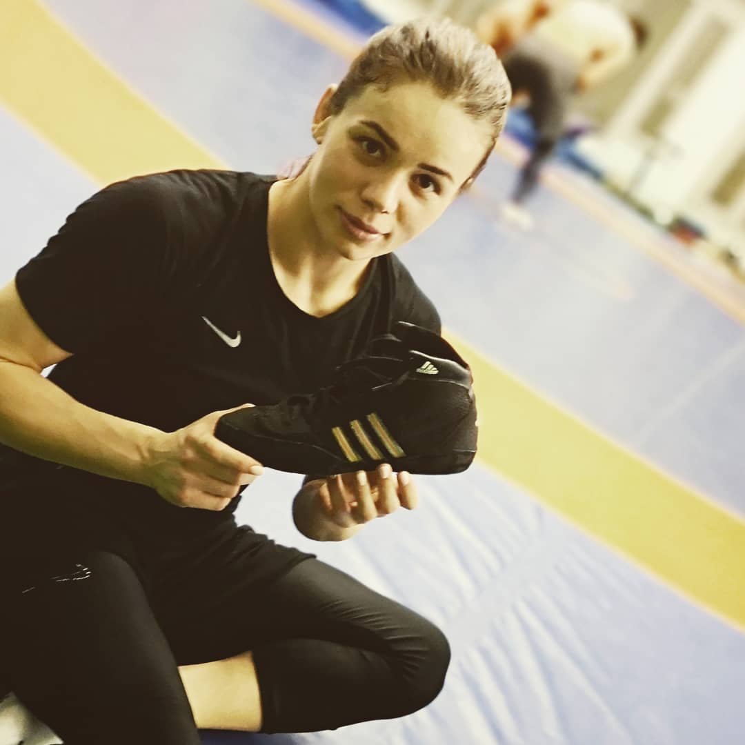 Анжела Фоменко вышла в финал предолимпийского чемпионата России по женской борьбе