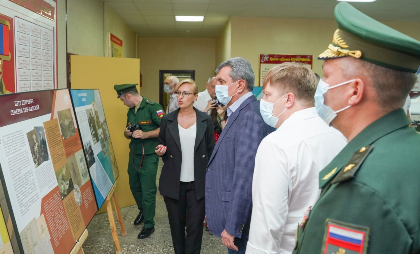 Во Владикавказе состоялось открытие передвижной выставочной экспозиции Русского географического общества