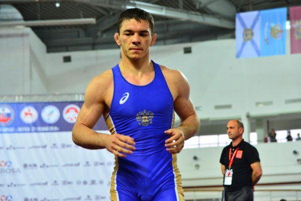 Борец Ацамаз Санакоев стал серебряным призером международного турнира в Каспийске