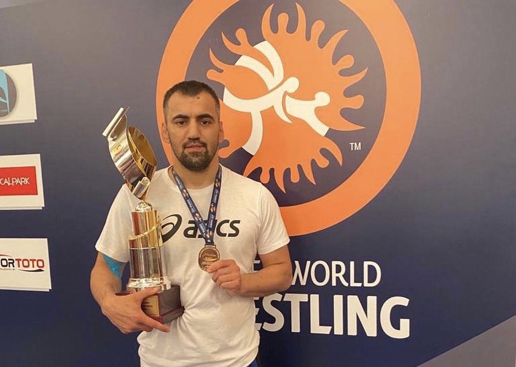 Казбек Хугаев стал 3-кратным чемпионом мира по вольной борьбе (спорт глухих)