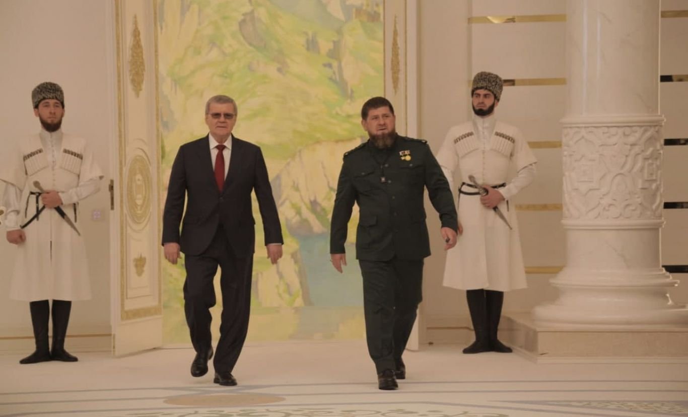 Сергей Меняйло поздравил Рамзана Кадырова с вступлением в должность главы Чечни.