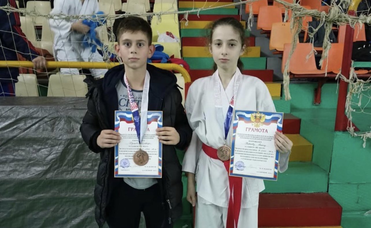 Осетинские каратисты завоевали 23 награды на турнире в КБР