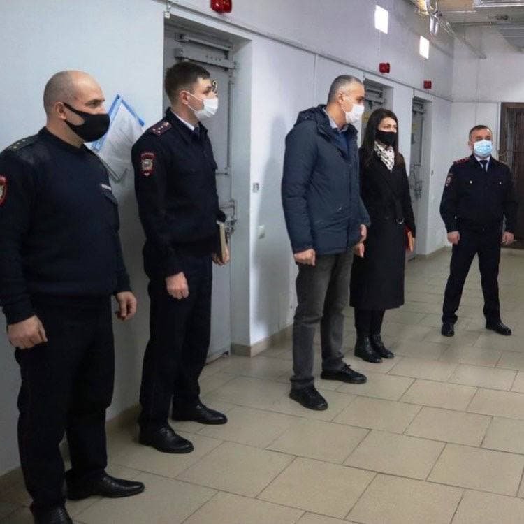 Общественные наблюдатели проверили условия содержания в ИВС ОМВД России по Правобережному району