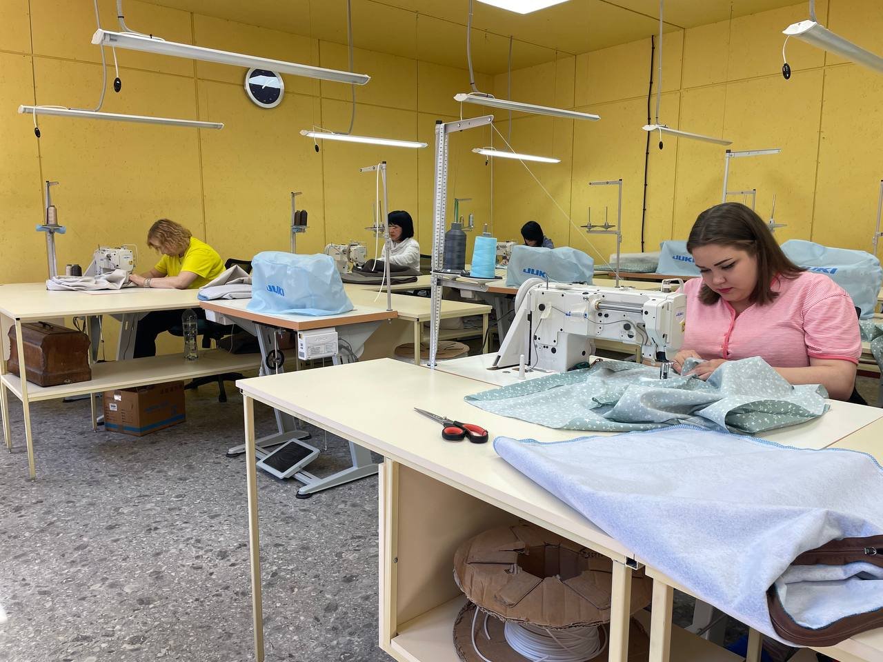 Мебель осетинских производителей начнут продавать в крупных российских торговых центрах и в ближнем зарубежье