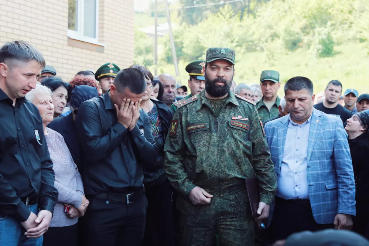 В Южной Осетии простились с бойцом, погибшим на Украине