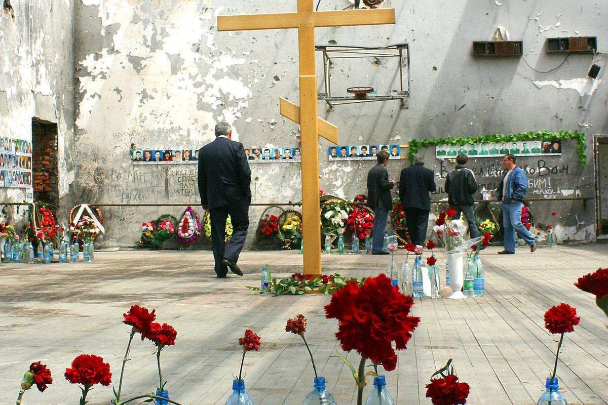 В Беслане началась трехдневная вахта памяти по жертвам теракта 2004 года