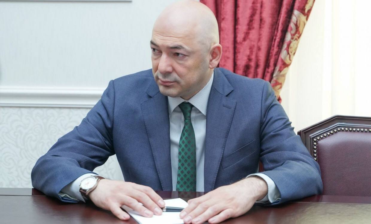 Мурат Тхостов освобожден от должности замруководителя администрации главы и правительства республики