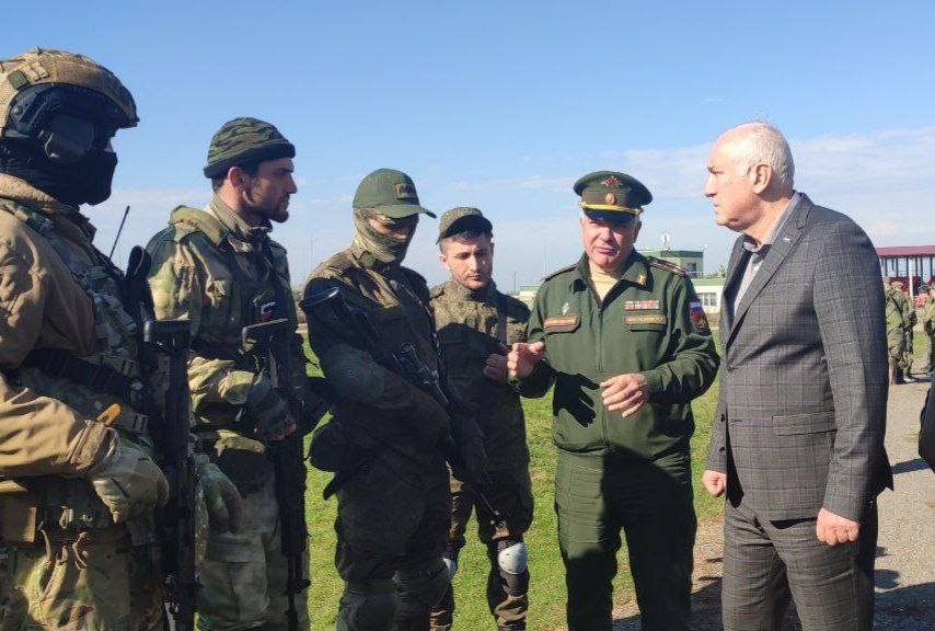 Глава АМС г. Владикавказа Вячеслав Мильдзихов посетил стрельбище на территории воинской части в посёлке Спутник