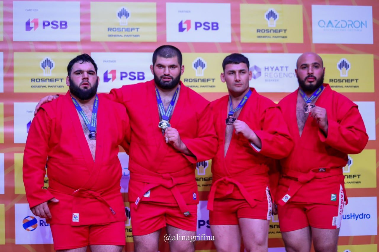 Сослан Джанаев стал чемпионом мира по боевому самбо