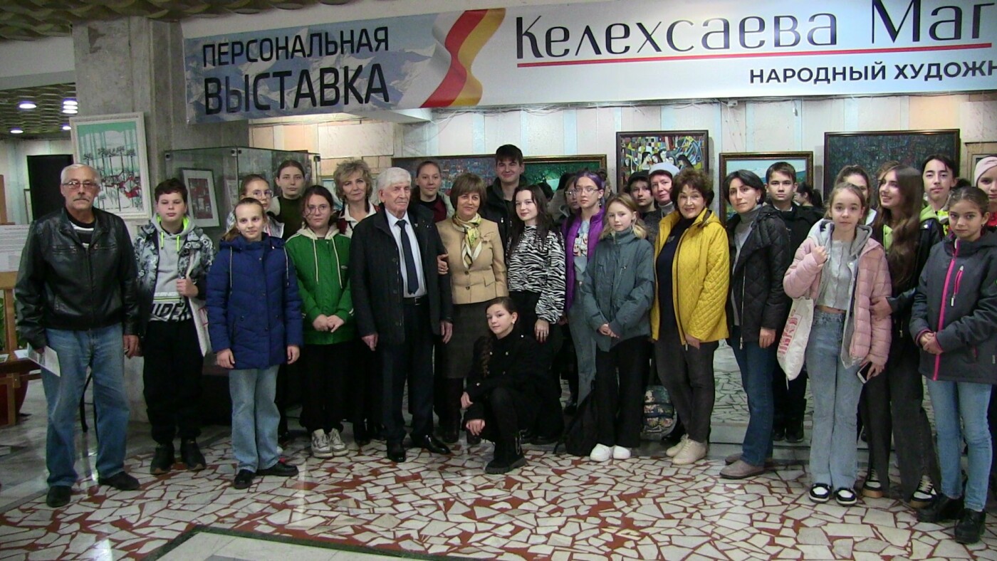 В Моздоке открылась персональная выставка Магреза Келехсаева