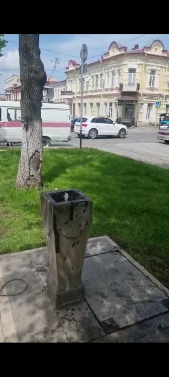 Питьевой фонтанчик на проспекте Мира во Владикавказе
